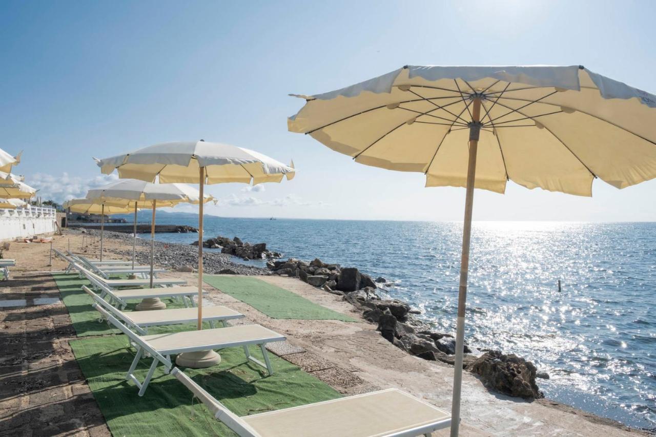 Hotel Cavalluccio Marino Santa Marinella Eksteriør bilde